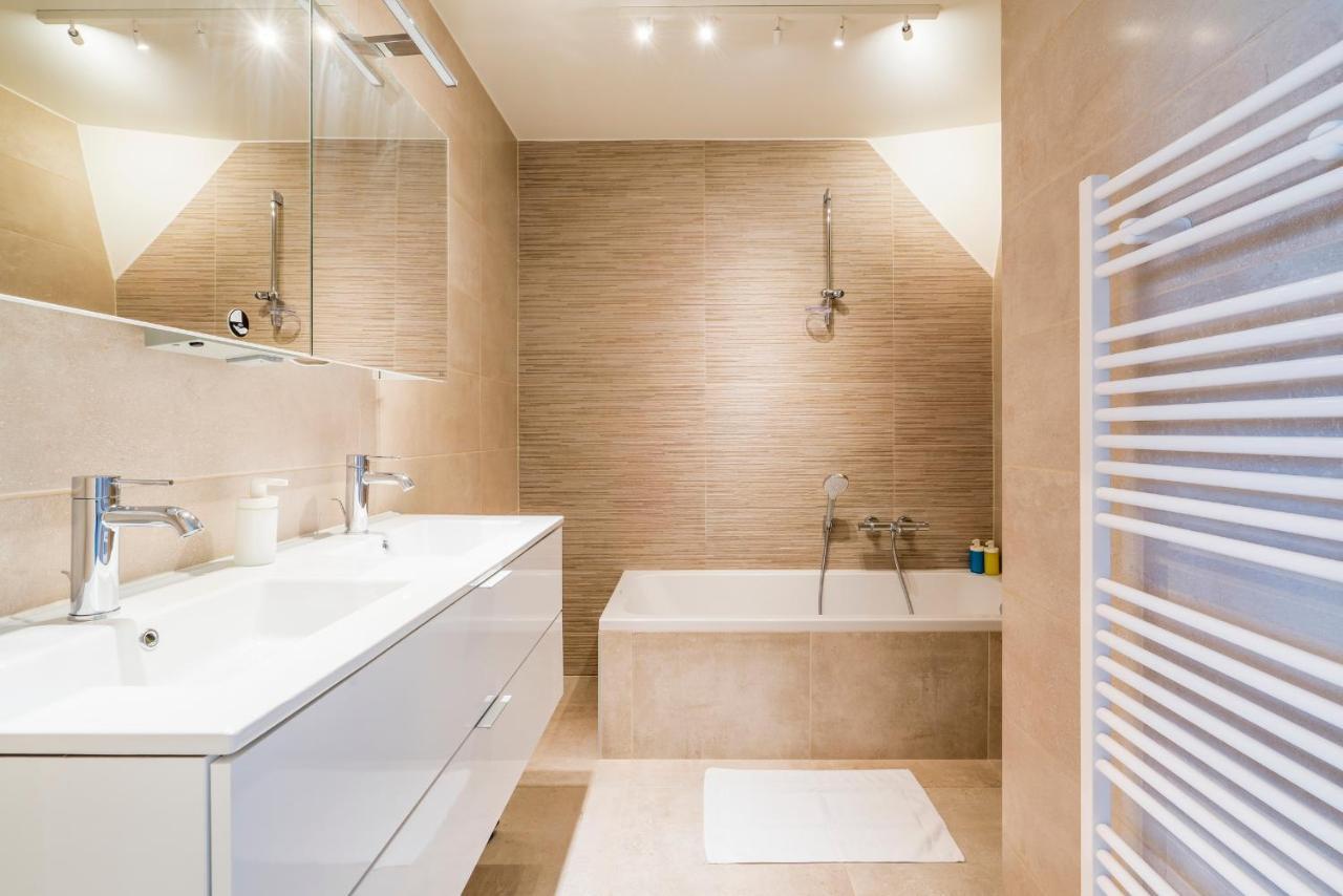 니우포르트 Renewed Comfort Duplex W 2 Terraces Nearby Marina 아파트 외부 사진